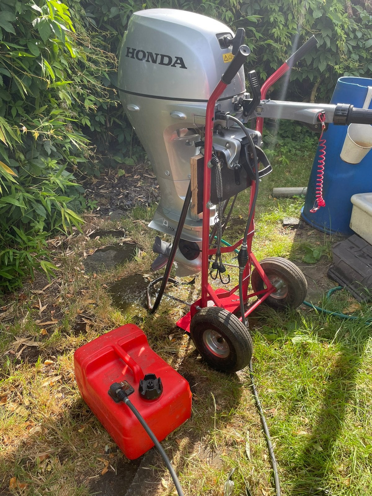 Moteur Honda BF8 DK2 SHU 8PK 4 temps à queue courte, Sports nautiques & Bateaux, Moteurs Hors-bord & In-bord, Comme neuf, Démarrage électrique