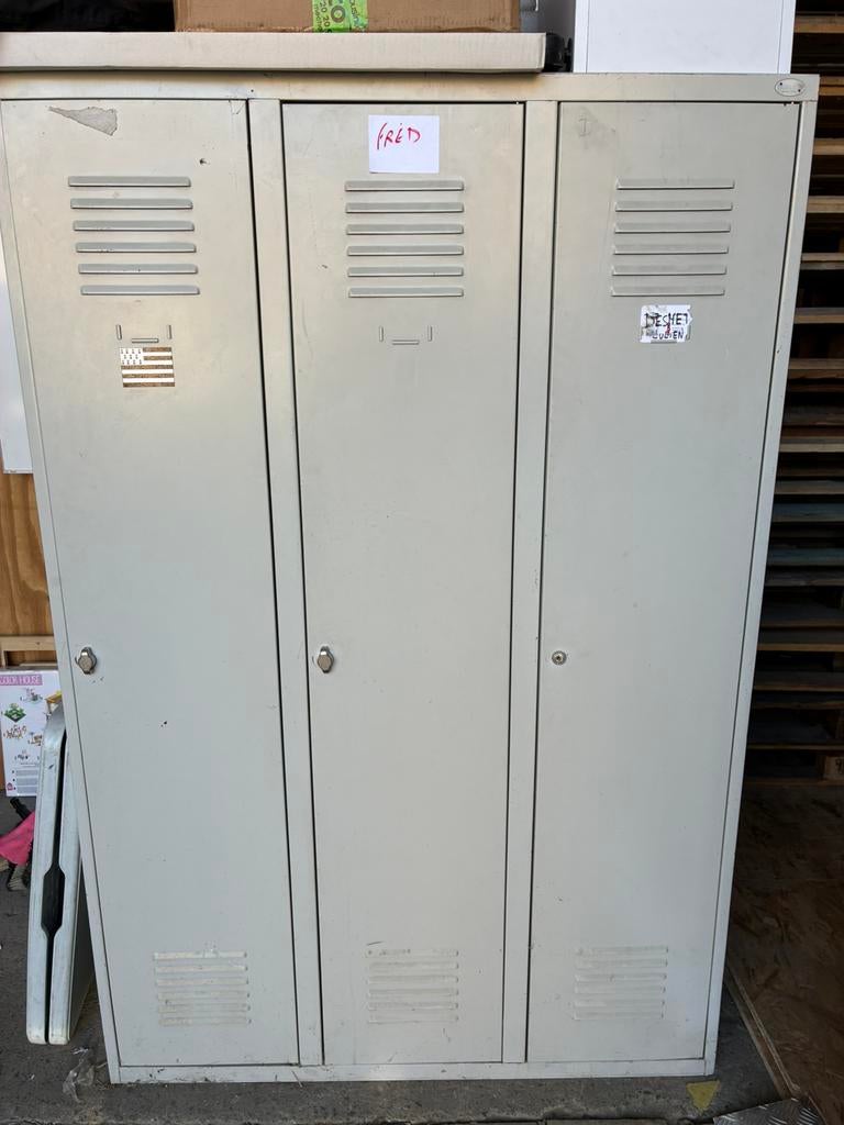 Armoire vestiaire metalique, Maison & Meubles, Armoires | Casiers, Enlèvement, Utilisé
