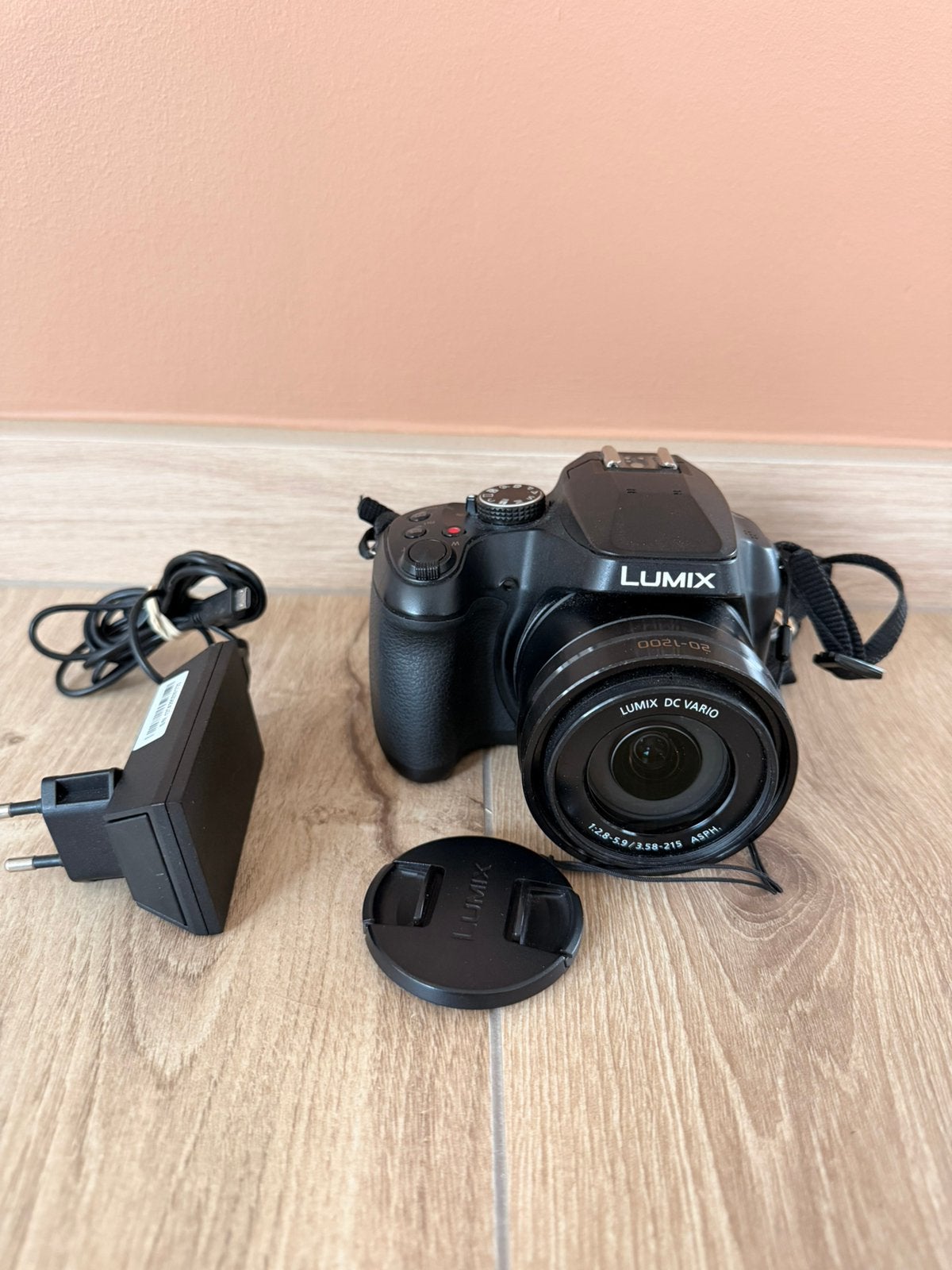 Panasonic Lumix DC-FZ82 camera, Audio, Tv en Foto, Panasonic, Geheugenkaart, Beeldstabilisatie, 18 megapixels