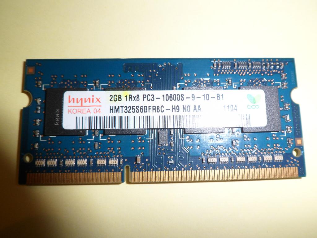 RAM geheugen Hynix DDR3-1Rx8 PC3, 2GB, 204PIN, HMT325S6BFR8C, Ophalen, Zo goed als nieuw, DDR3