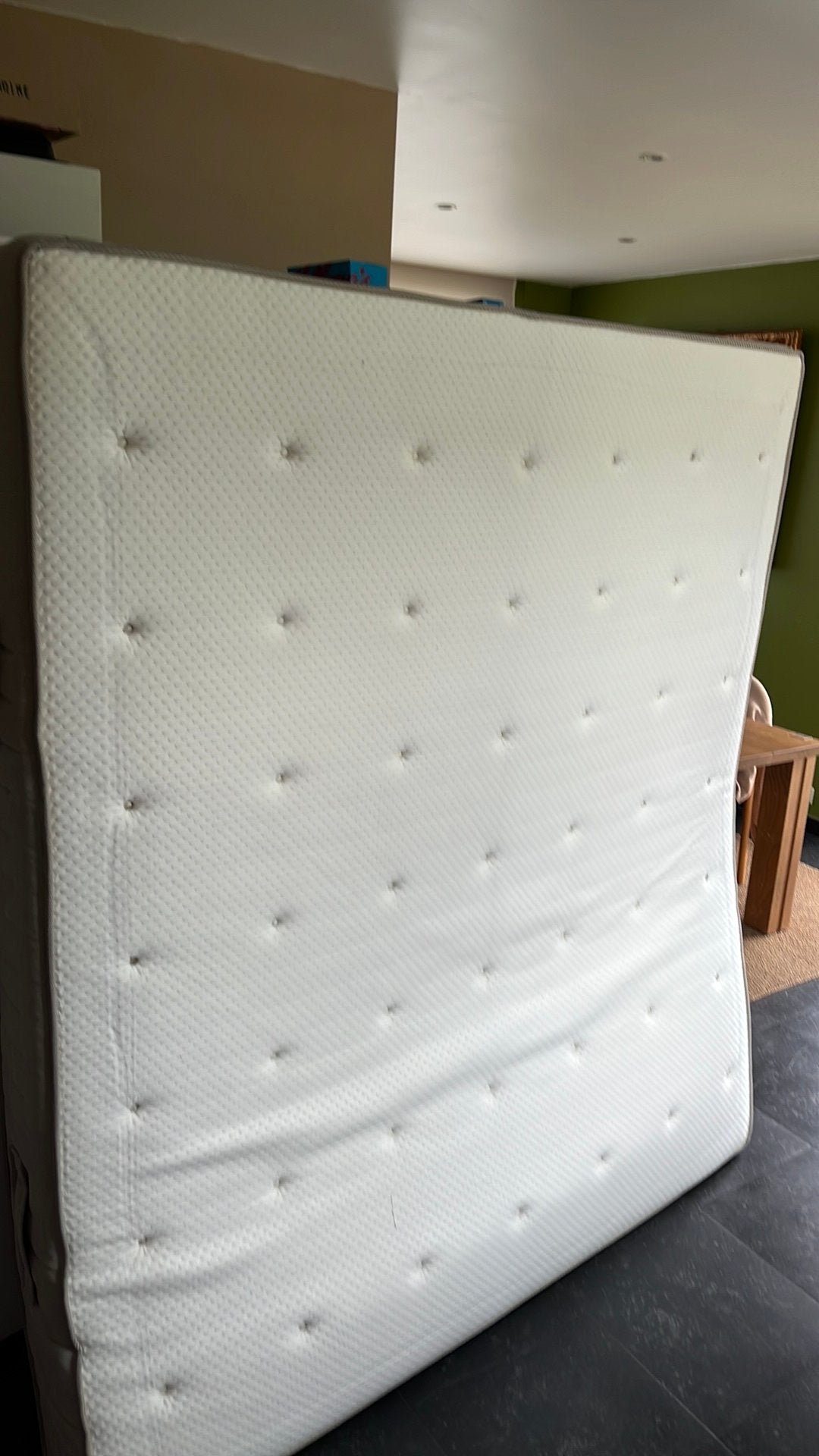 A donner: Matelas à ressorts ensachés sans taches, Maison & Meubles, Matelas, Comme neuf, Enlèvement, 180 cm
