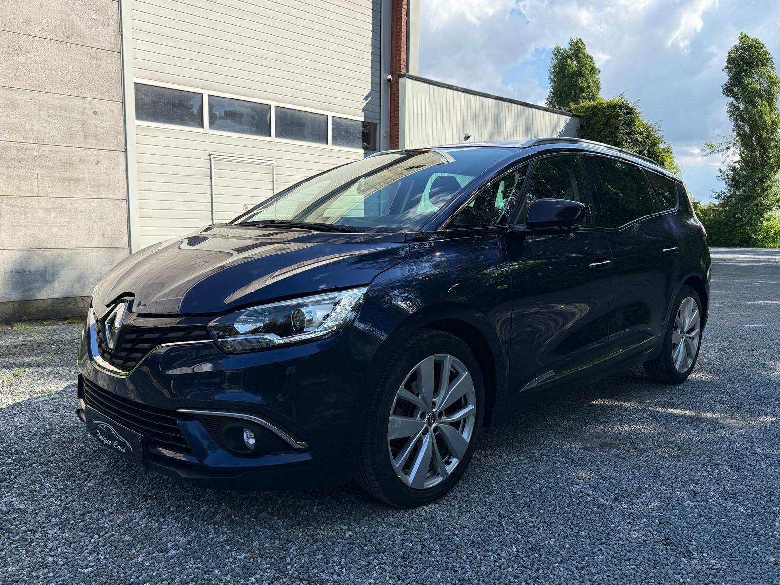 Renault Grand Scenic 1.3 Tce Benzine - 2021 - 7 zit - GPS, Autos, Renault, Achat, Euro 6, Entreprise, Boîte manuelle