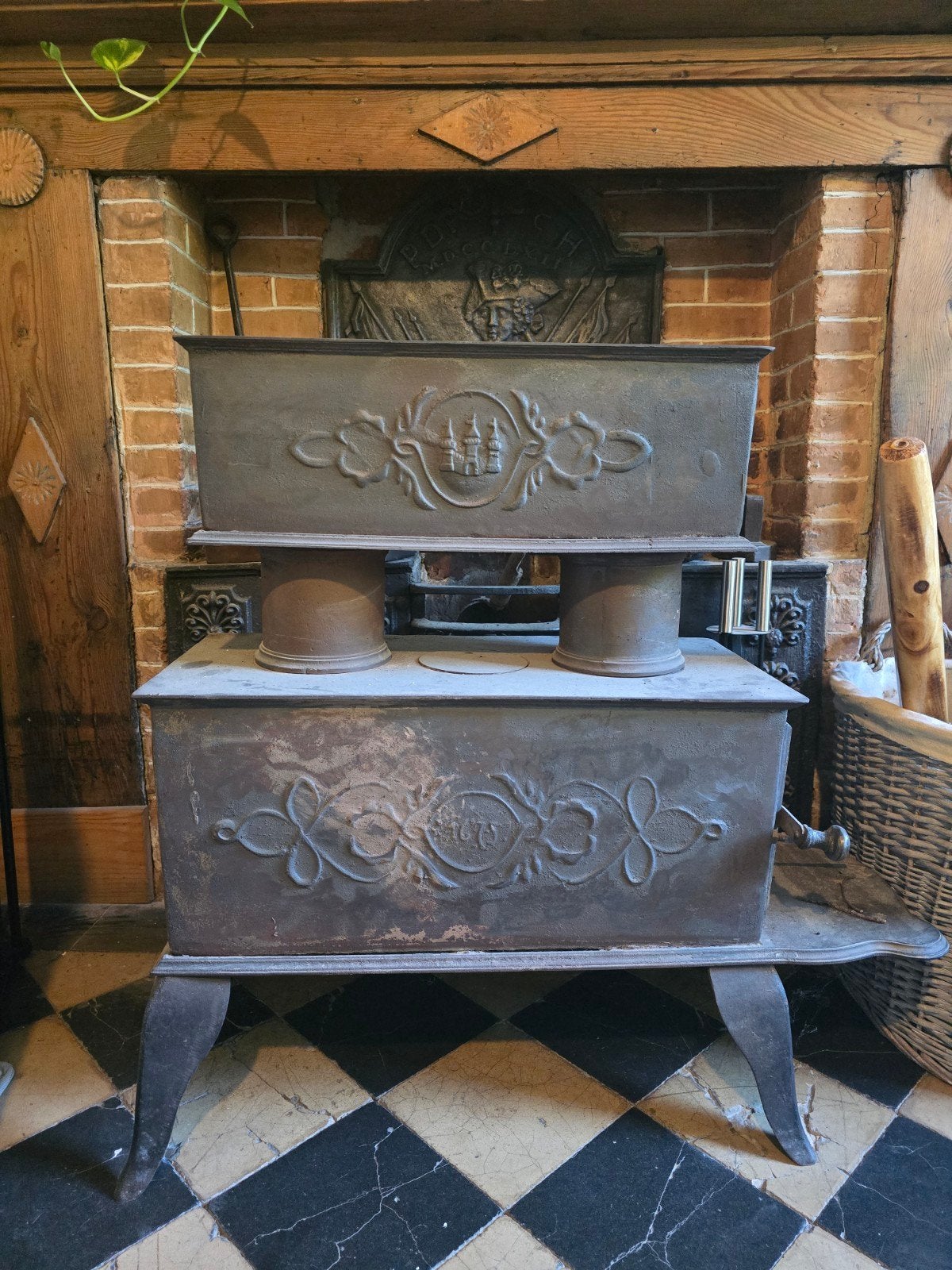 Poêle ancien + plaque de cheminée – Bel en, Enlèvement, Utilisé, Bois, Autoportant