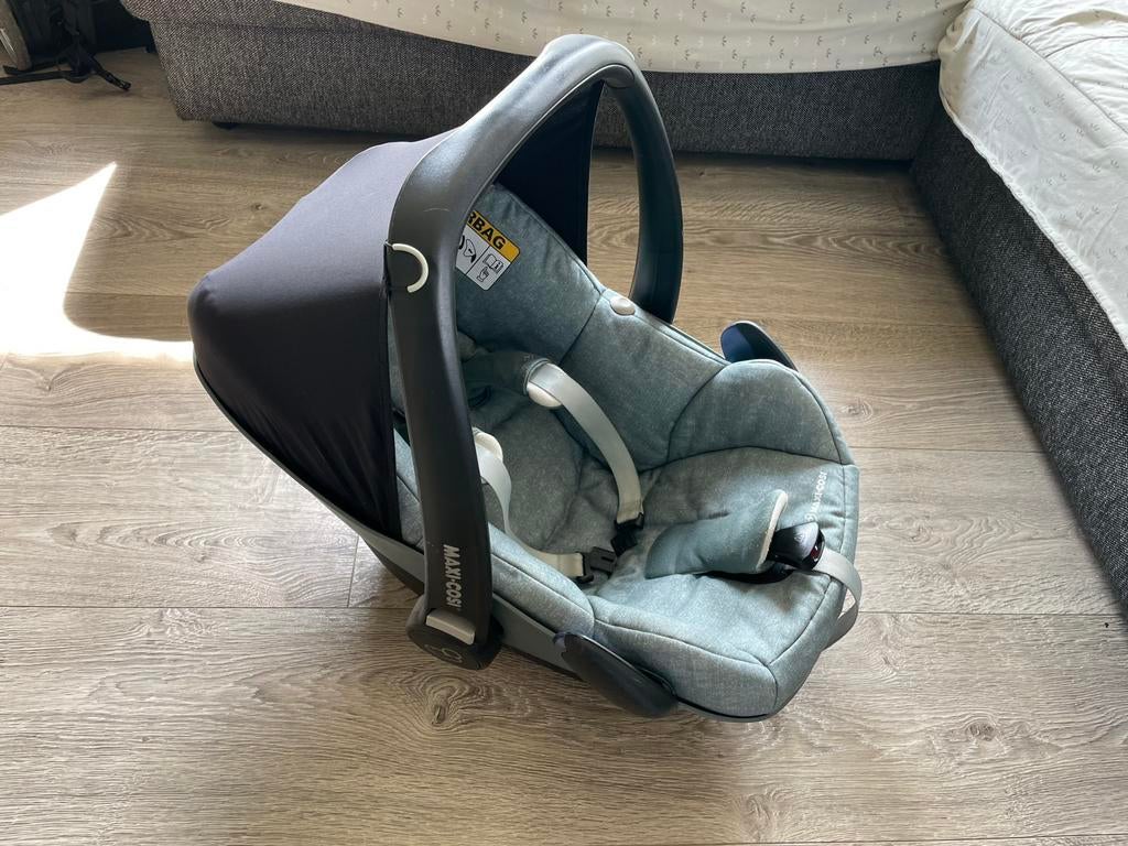 Maxi Cosi Pebble Plus + ISOFix en accessories (groen), Mode veille, Enlèvement, Utilisé, Ceinture de sécurité ou Isofix