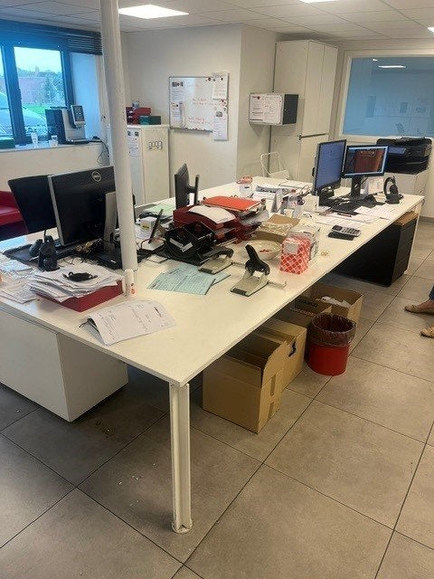 Bureau eiland + wandkasten, Ophalen, Gebruikt, Bureau
