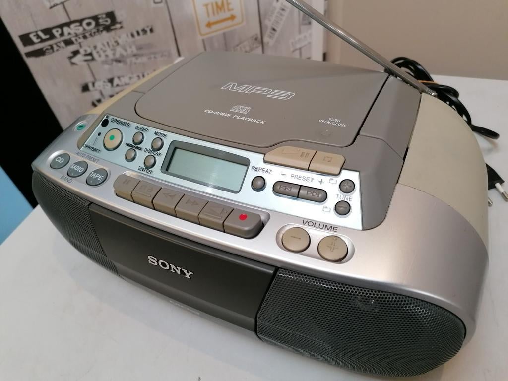Draagbare Sony cd/radio/Cassette, Ophalen of Verzenden