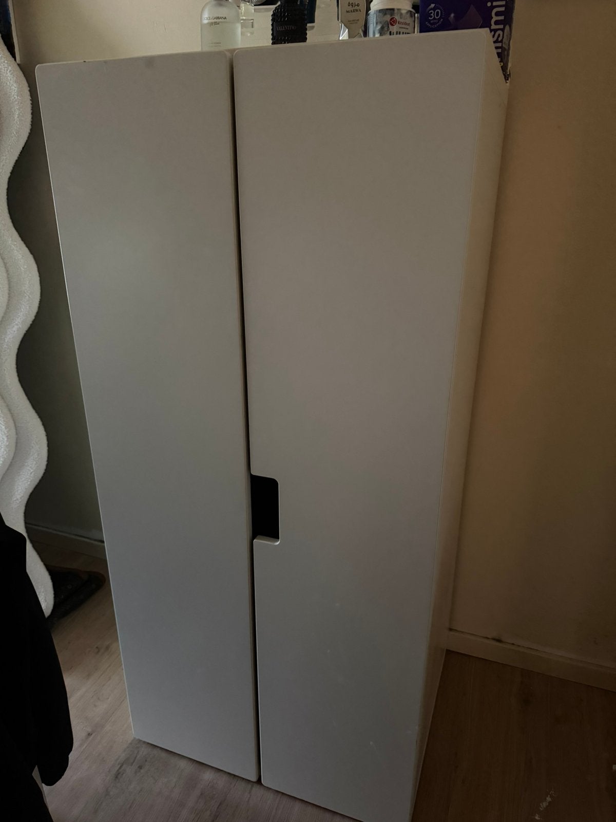 Kast met planken, Ophalen, Met plank(en), Gebruikt, 100 tot 150 cm