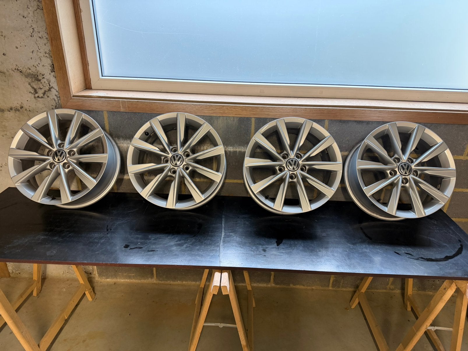 4 jantes aluminium Volkswagen Tiguan – 17 pouces – 5x112, Enlèvement, 17 pouces, Pneu(s)