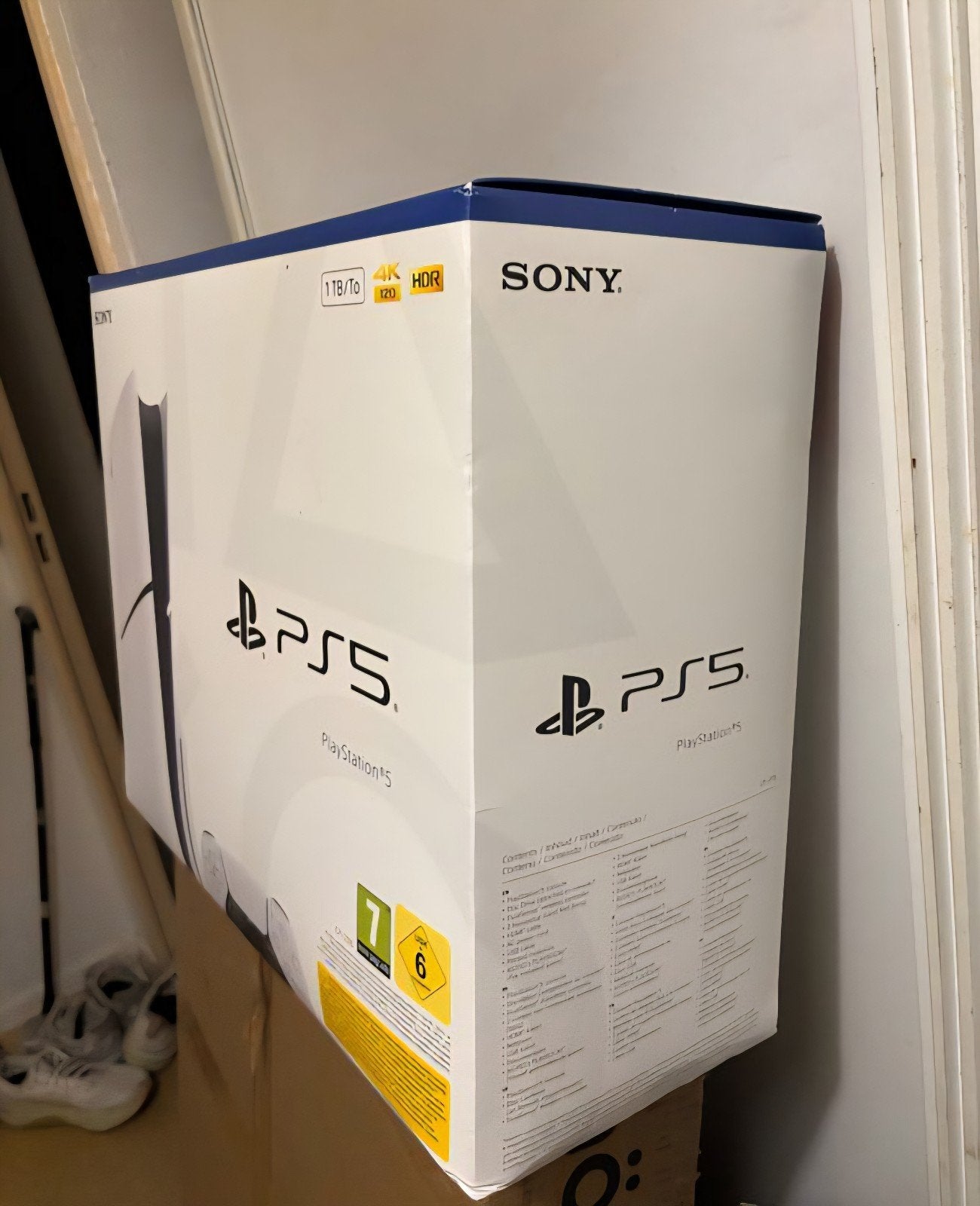 ps5 slim avec 1 manette et fc 25, Consoles de jeu & Jeux vidéo, Enlèvement, Comme neuf