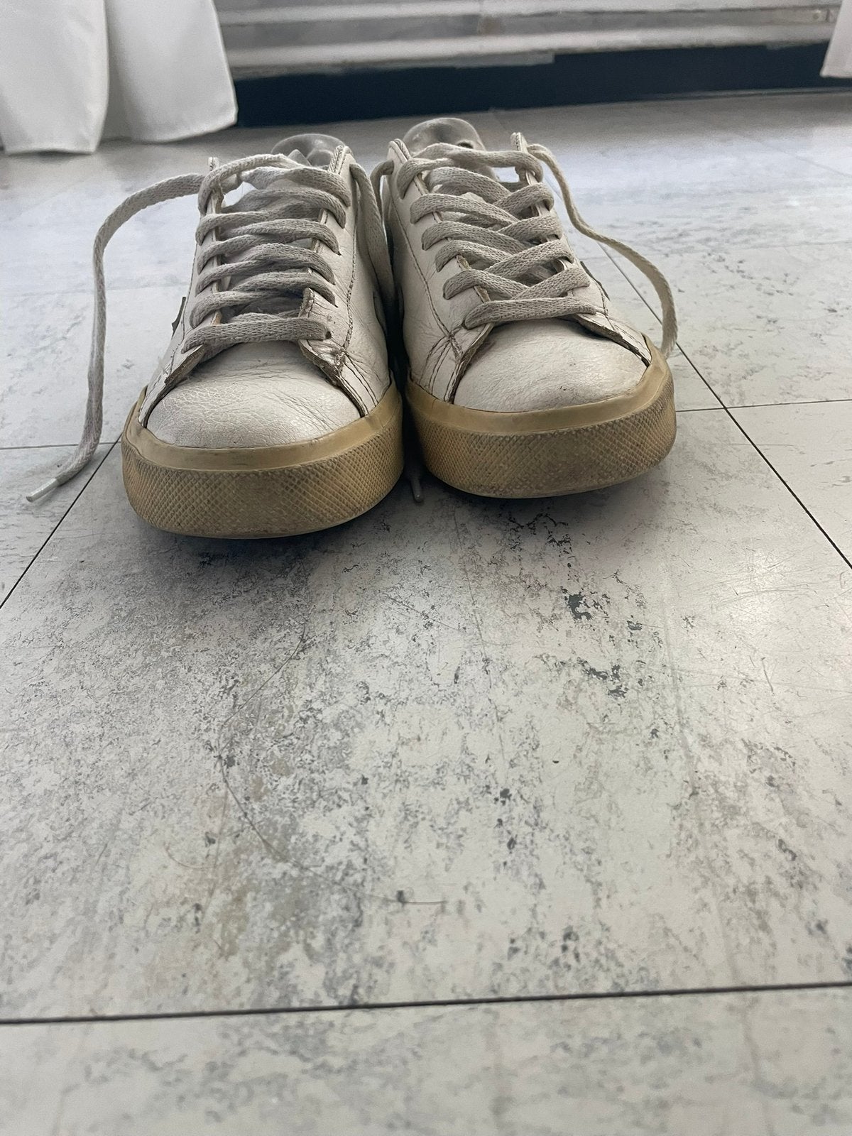 Veja blanches, Wit, Ophalen of Verzenden, Sneakers, Gedragen