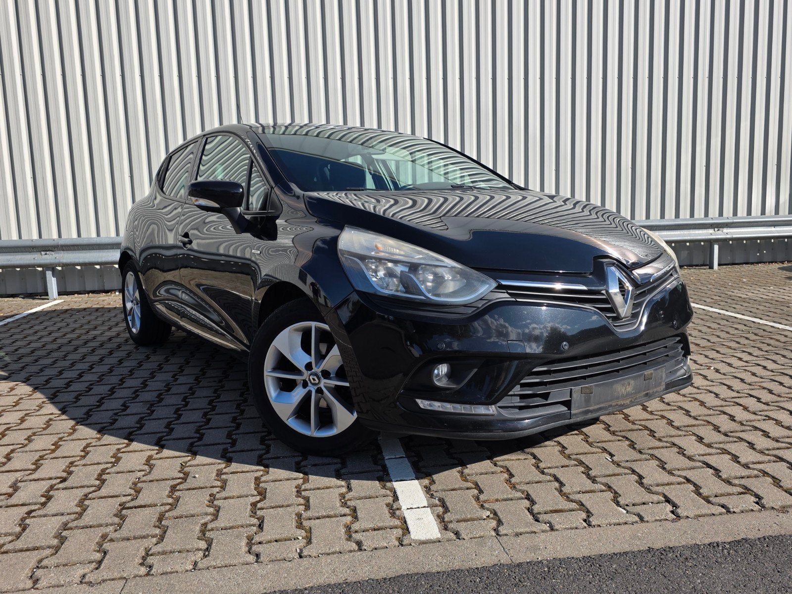 Renault Clio 1.2 TCe LIMITED | AIRCO | NAVI | 1ste EIGENAAR, Auto's, Renault, Particulier, Clio, ABS, Adaptieve lichten, Adaptive Cruise Control