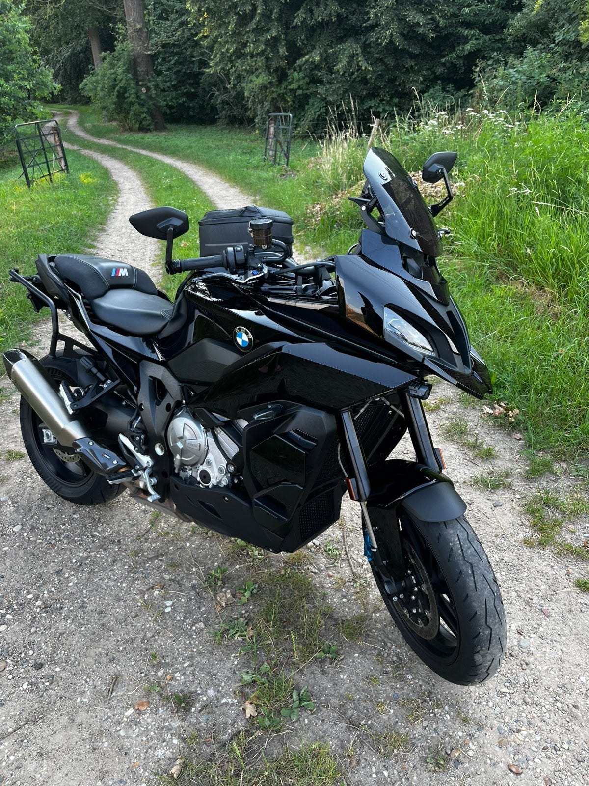 BMW M1000XR full black ( navi, kofferset, etc), Motoren, Motoren | BMW, Particulier, Toermotor, meer dan 35 kW, 4 cilinders, Motorrijbewijs A