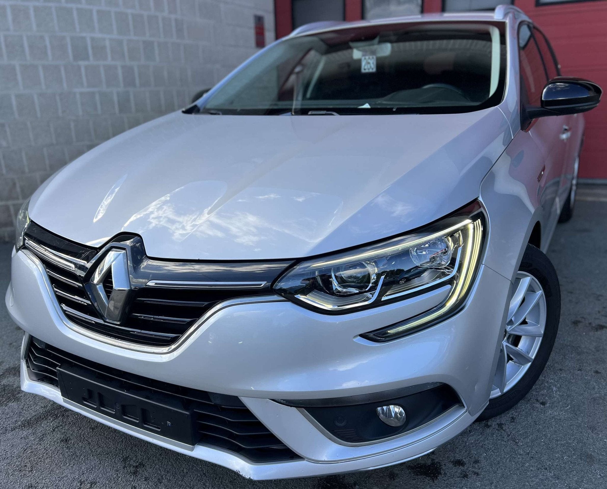 Renault Mégane Mégane SW 1.2 TCe Energy Limited EDC, 1197 cm³, Argent ou Gris, Achat, Euro 6