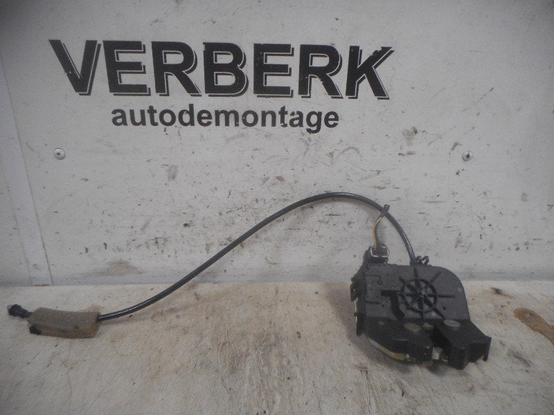 SLOTVANGER ACHTERKLEP Ford Focus 1 Wagon (1s4a43102aa), Auto-onderdelen, Gebruikt, Henry-Ford-Straße  1
50735  Köln, DE, Ford-Werke GmbH