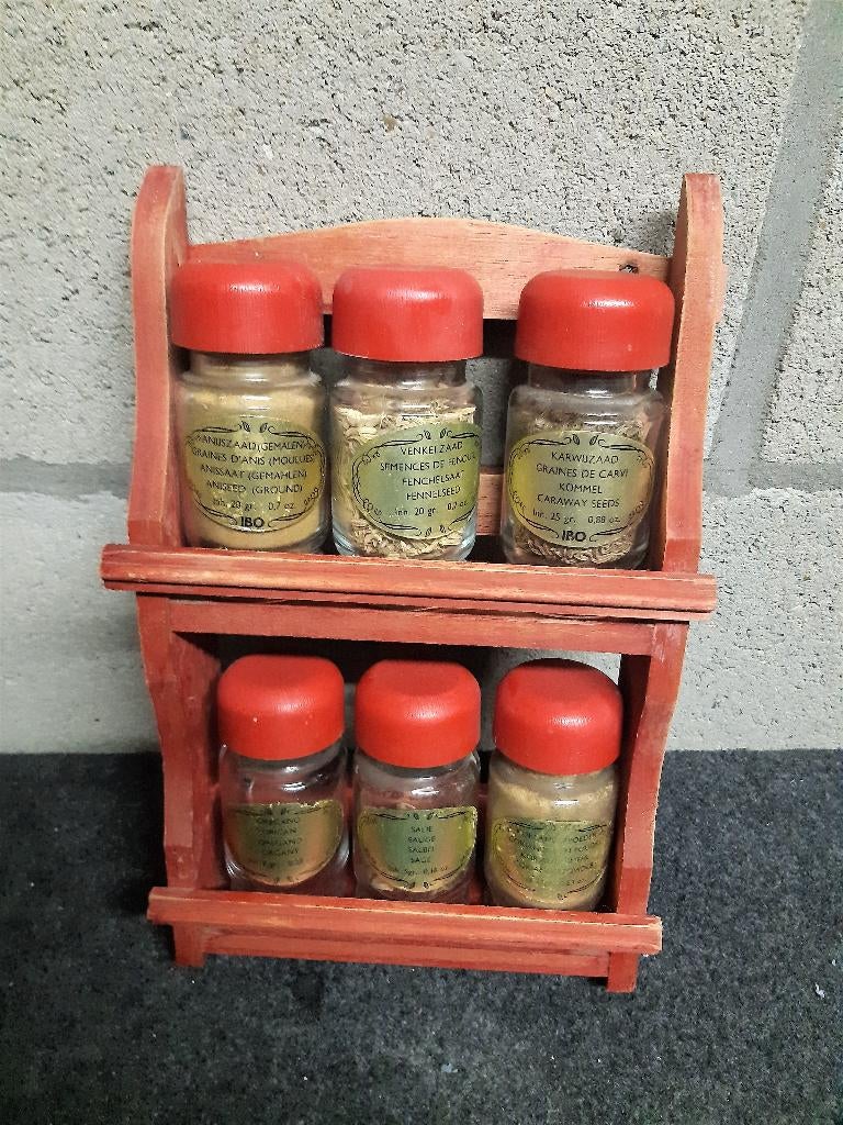 vintage retro , rood kruidenrekje met 6 kruidenpotje., Antiek en Kunst, Ophalen