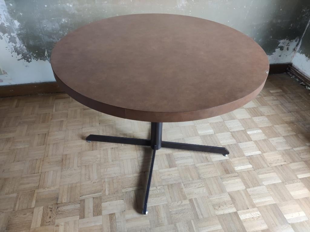 Table ronde, Quatre personnes, Rond, 50 à 100 cm, Enlèvement