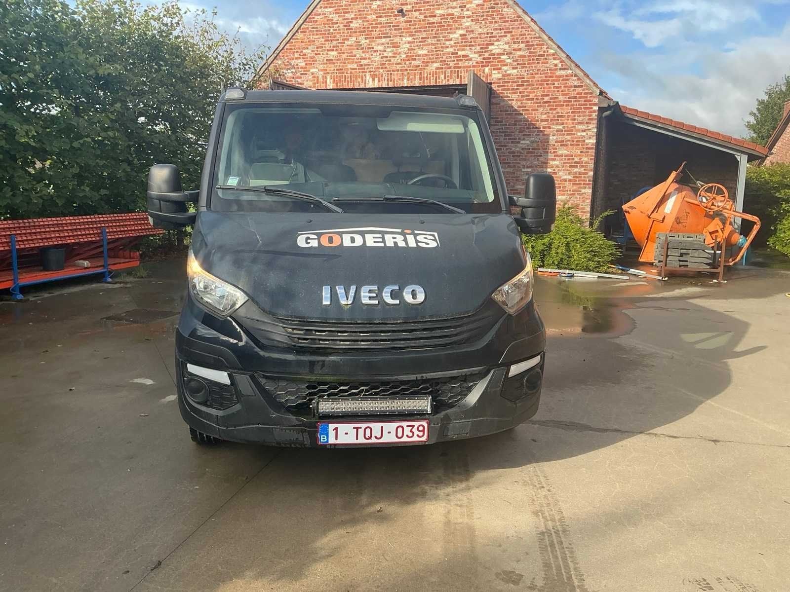 Iveco 35C15 Lichte vrachtwagen, Auto's, Gebruikt, Euro 6, Iveco, Bedrijf