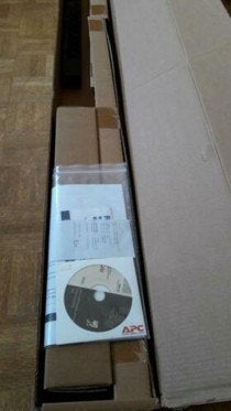 APC réglette rack PDU, switched, zero u, 10a, (16) c13, neuf, Computers en Software, Overige Computers en Software, Ophalen, Nieuw