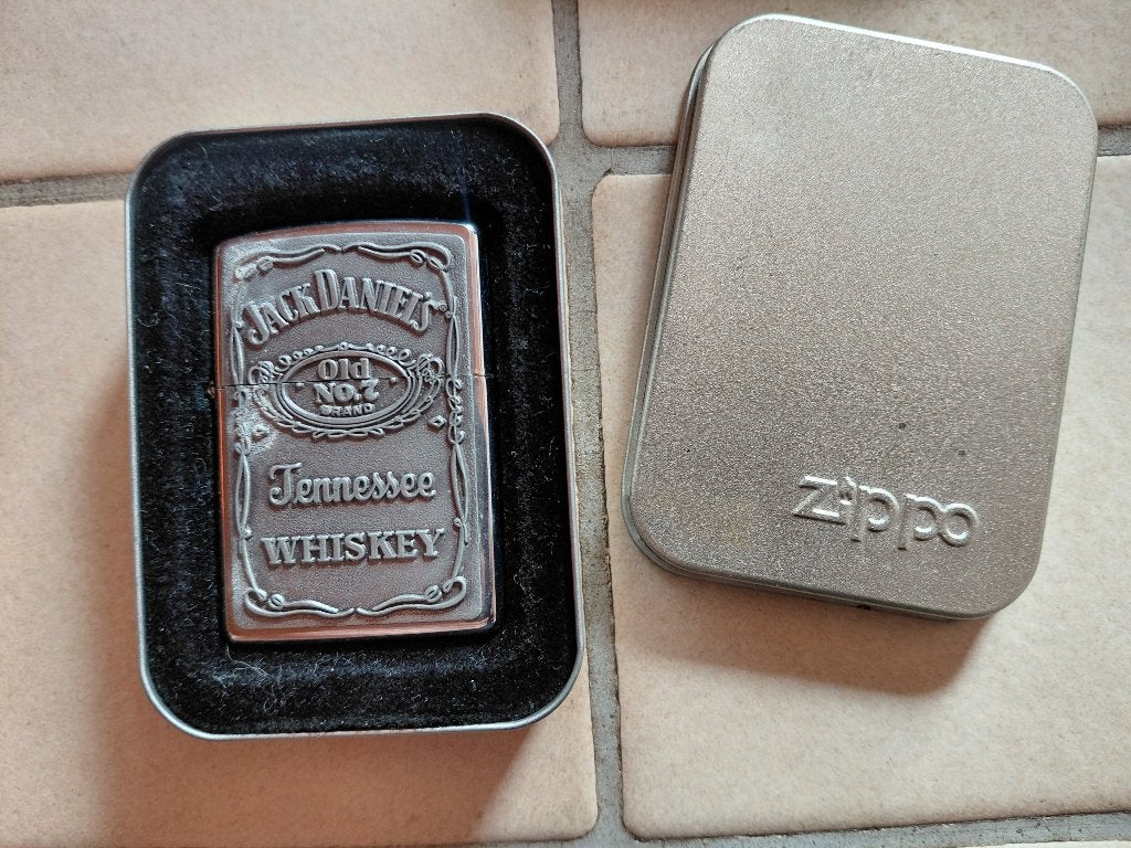 Zippo, Collections, Articles de fumeurs, Briquets & Boîtes d'allumettes, Enlèvement ou Envoi, Utilisé, Briquet