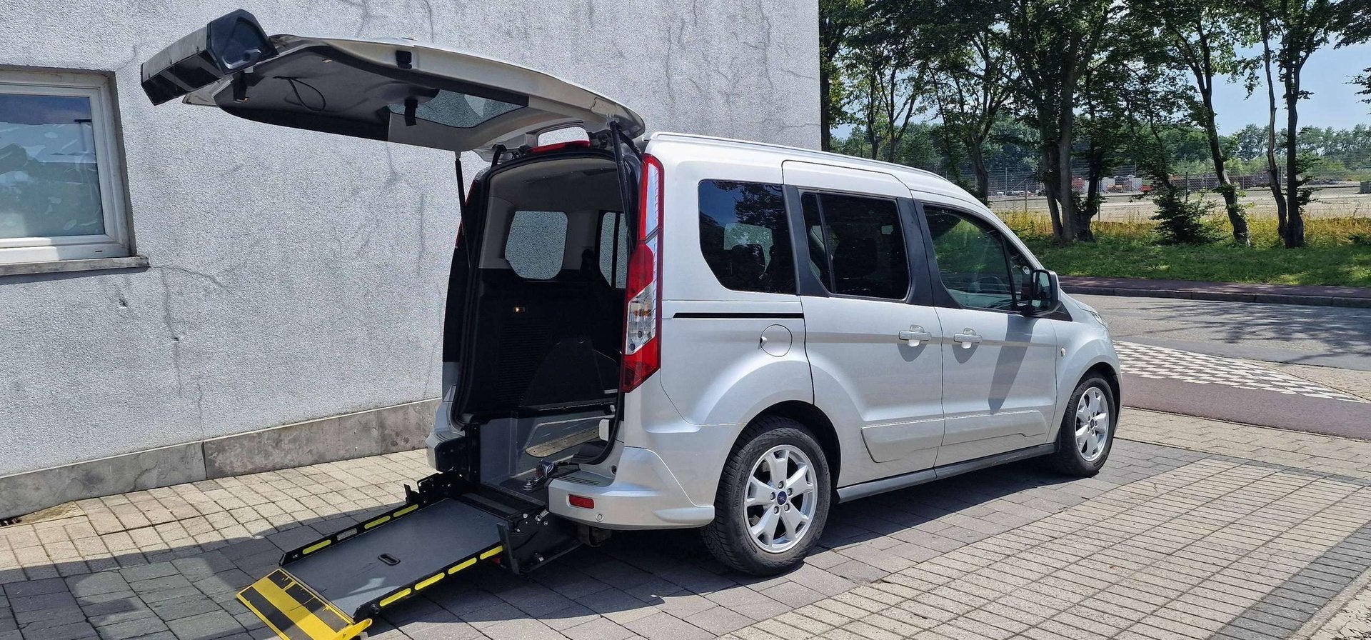 Ford Tourneo Connect 1.0 EcoBoost Titanium TPMR PMR INVALIDE, Autos, Argent ou Gris, 998 cm³, Euro 6, Entreprise