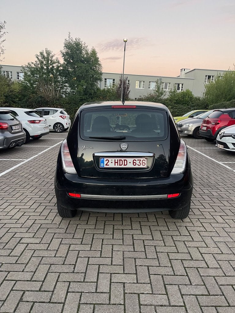 Lancia ypsilon, Auto's, Euro 5, Stof, Zwart, Handgeschakeld
