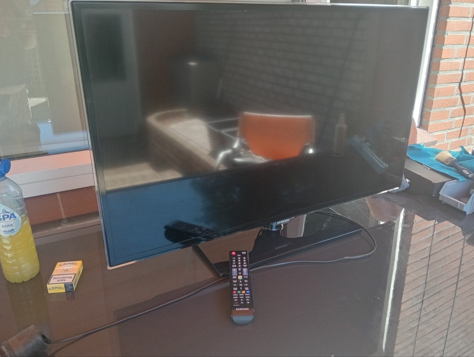 Samsung 40" smart tv inc afstandbediening 93cm lang
54 cm ho, Ophalen, Zo goed als nieuw, Samsung, Smart TV