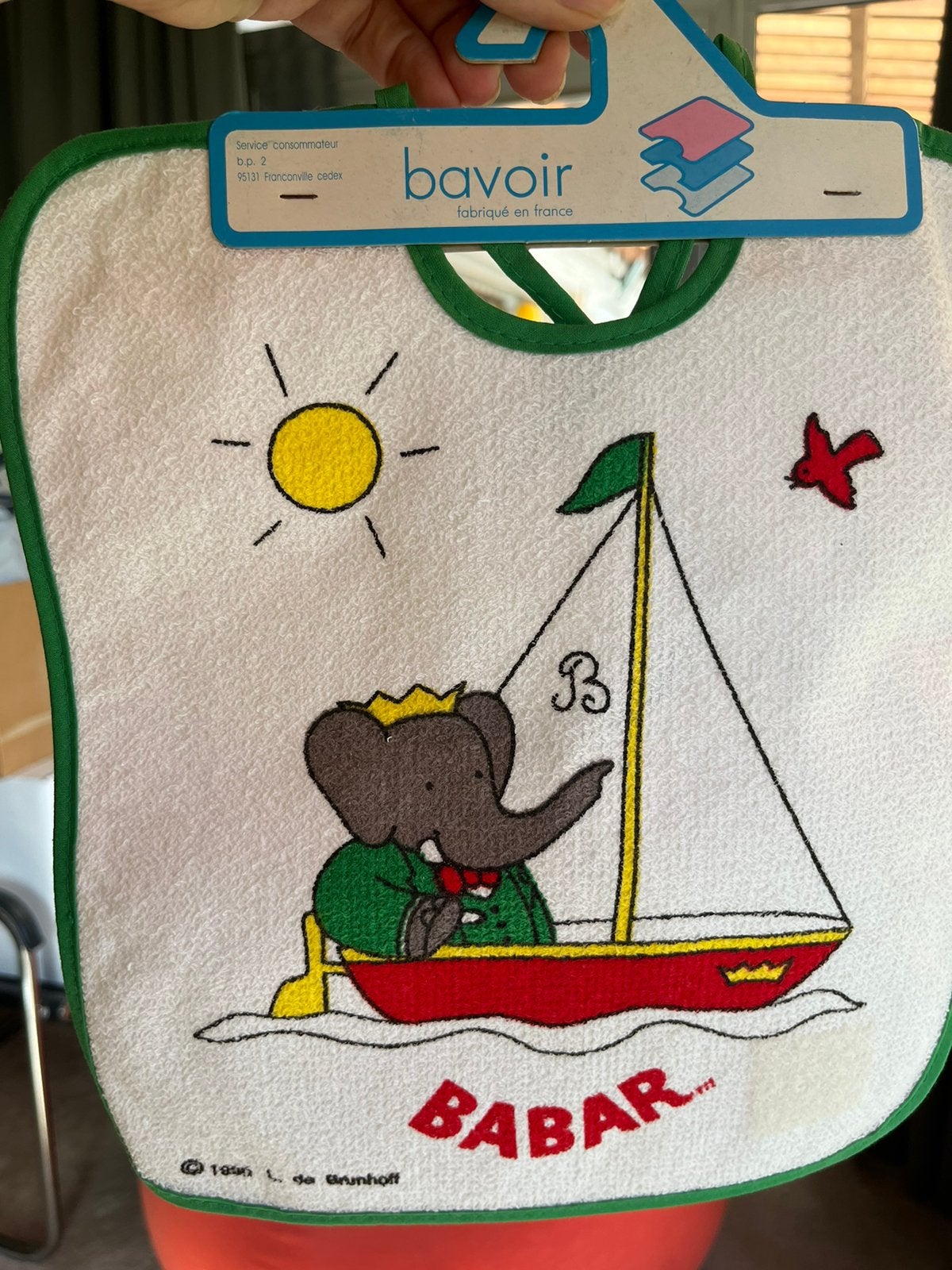 Nouveau bavoir Babar vintage 1990, Enlèvement ou Envoi, Neuf, Autres types