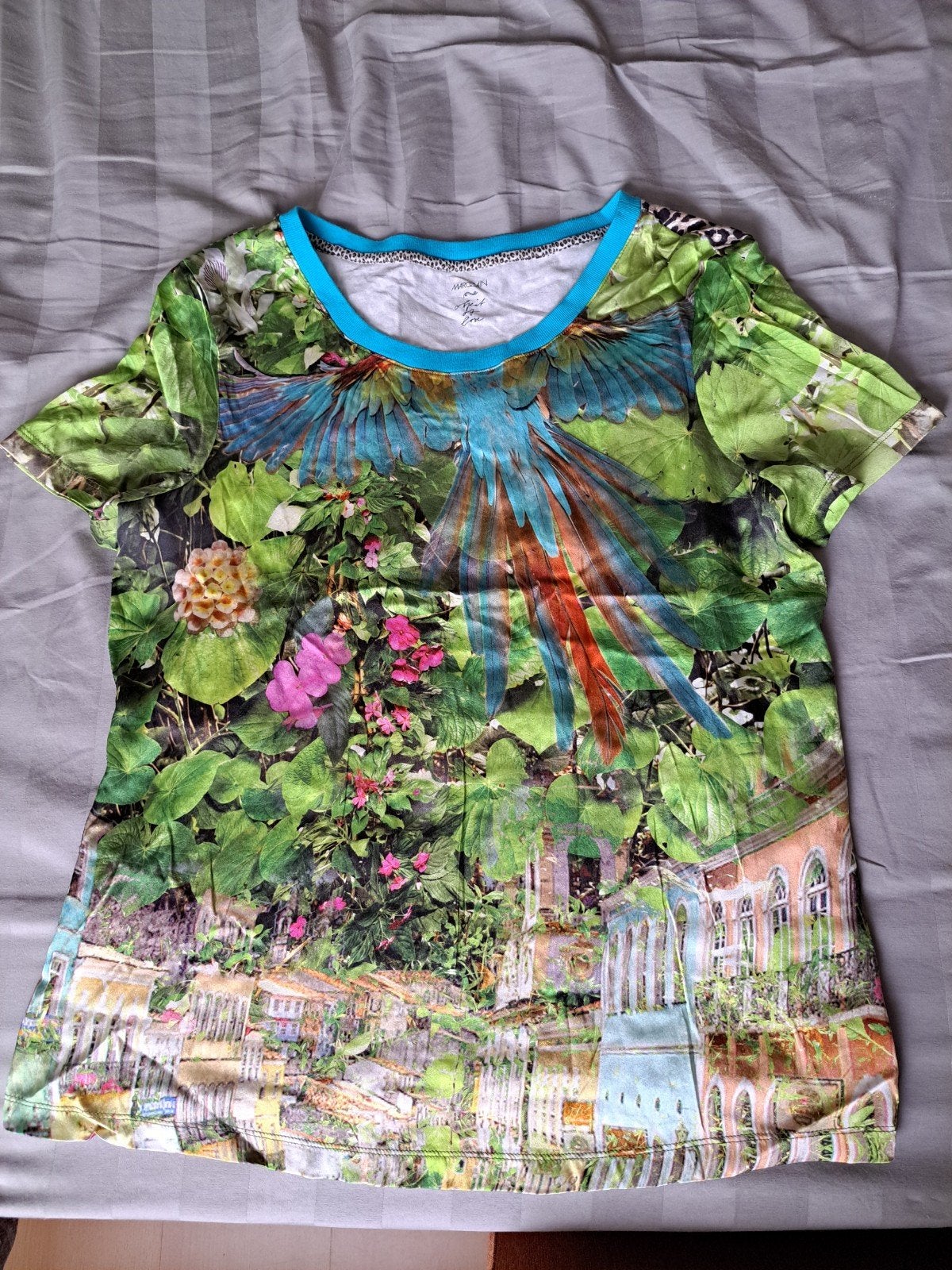 Chemise Marc Cain à imprimé tropical, 40/42, Vêtements | Femmes, T-shirts, Taille 38/40 (M), Autres couleurs, Manches courtes