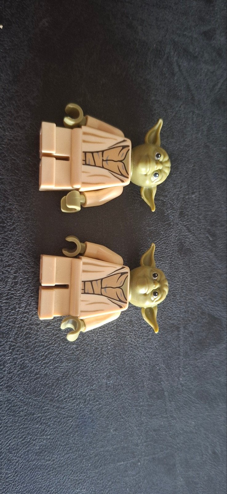 2x lego Yoda - Olive Green (sw0707), Star Wars, Lego, Ophalen of Verzenden, Zo goed als nieuw