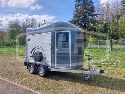 1.5 paarden trailer te huur cheval libert, Enlèvement