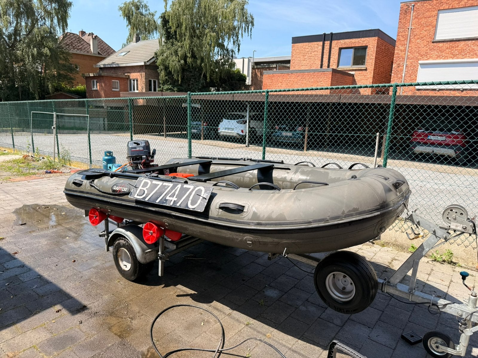 Zodiac Raptor 330 Wide op trailer met 25pk Yamaha, Sports nautiques & Bateaux, Canots pneumatiques, Aluminium, Yamaha, Comme neuf