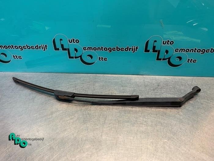 Ruitenwisserarm voor van een Chevrolet Matiz (Matiz 05-), Gebruikt, -, Ophalen of Verzenden, -