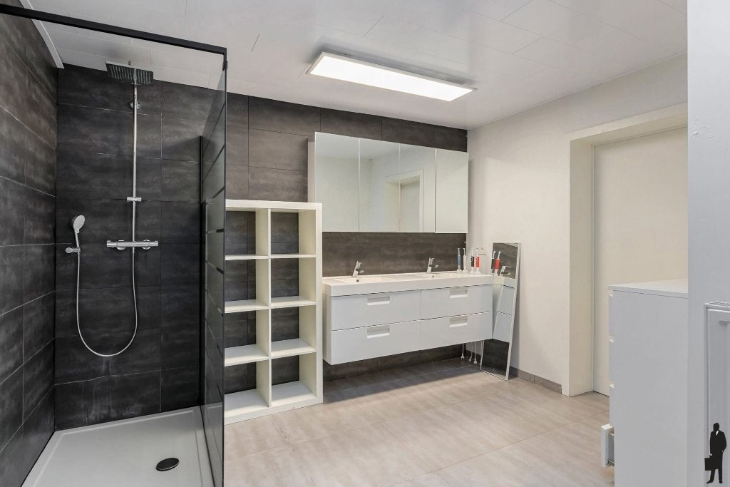 Modern badkamermeubel met dubbele lavabo + spiegelkast, Huis en Inrichting, Badkamer | Badkamermeubels, Ophalen, Gebruikt, 150 tot 200 cm