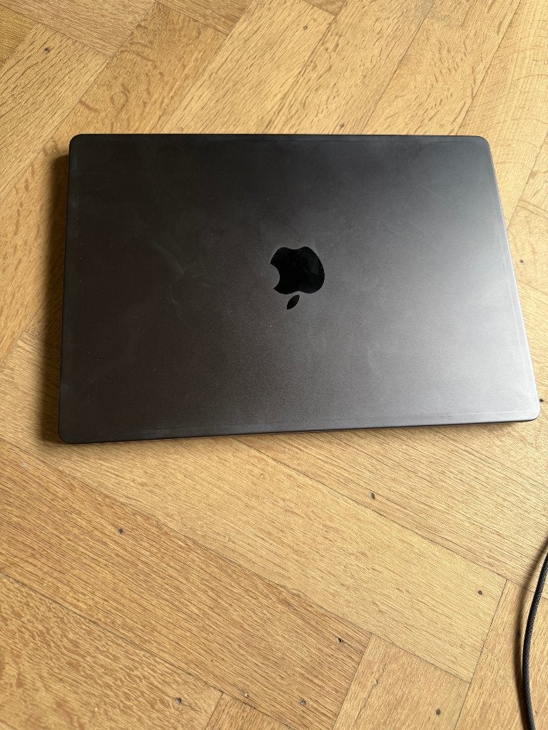MacBook Pro M3 Pro (11C CPU, 14C GPU, MEMORY 18GB), Computers en Software, Ophalen, Gebruikt, Overige groottes, 512 GB