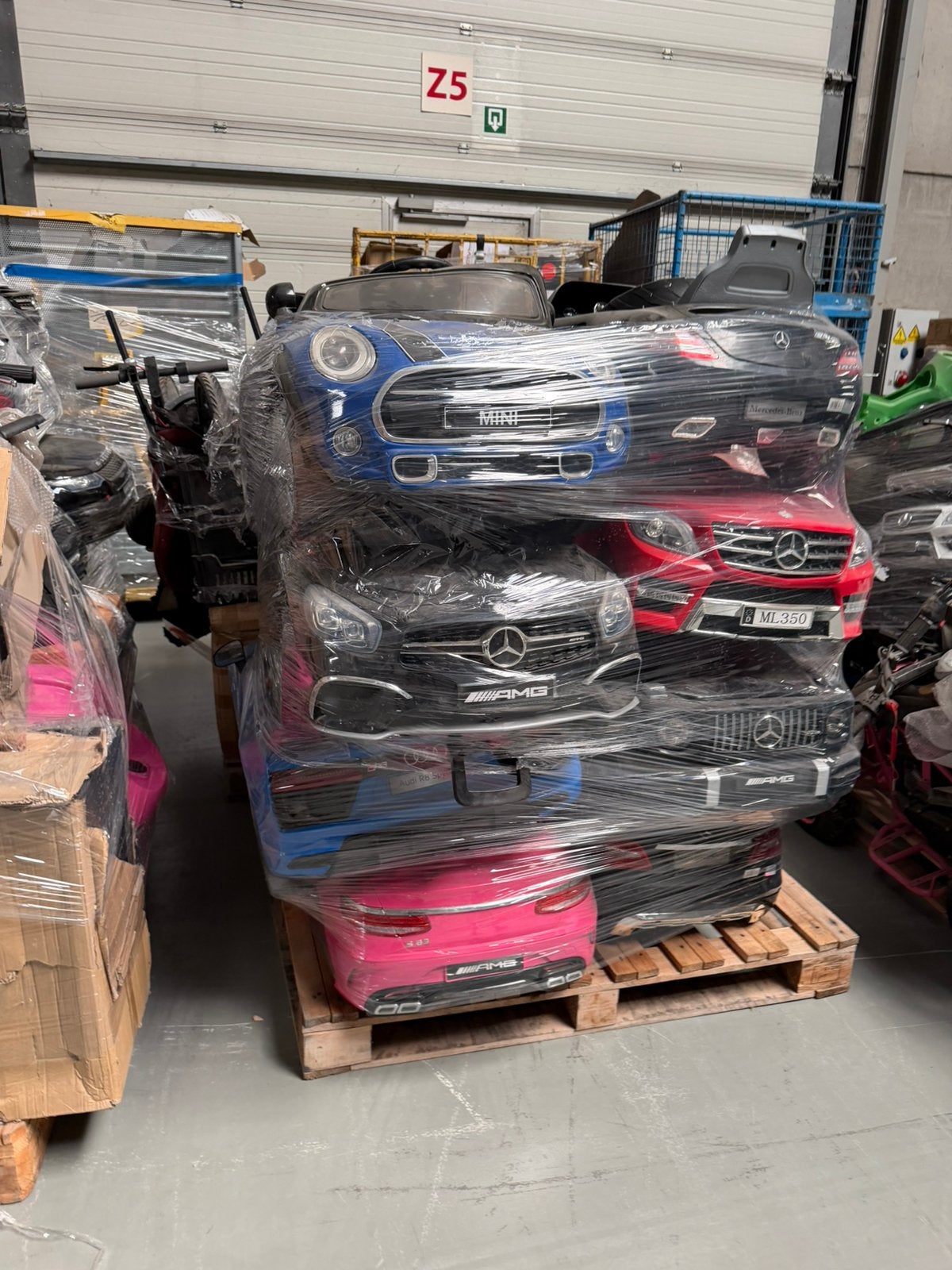 Partij 50+ kinderauto’s op accu (reparatie/kapotte+retouren, Kinderen en Baby's, Ophalen of Verzenden