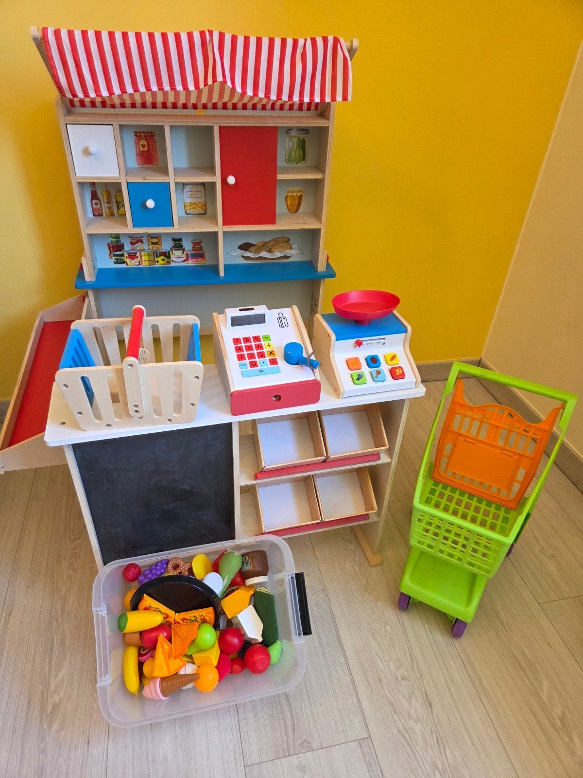 Speelgoed winkel + accessoires, Ophalen