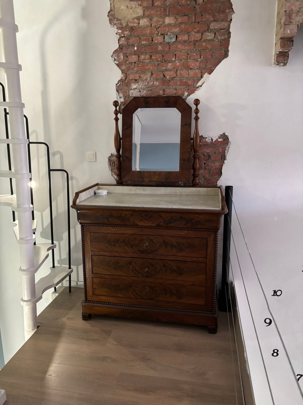 Antieke commode met bijhorende spiegel, Antiek en Kunst, Ophalen