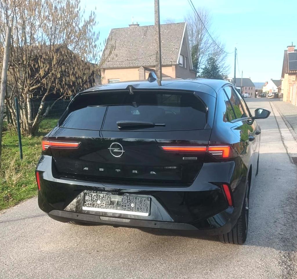 Opel Astra 1.6i PHEV 180pk incl BTW, Auto's, Opel, Automaat, Stof, 4 cilinders, https://public.car-pass.be/vhr/384c5296-eca8-4349-9caf-1a3a5234985d