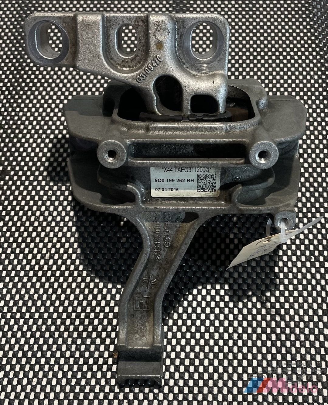 AUDI A3 MOTORSTEUN 5Q0199262BH, -, Audi, Utilisé, -
