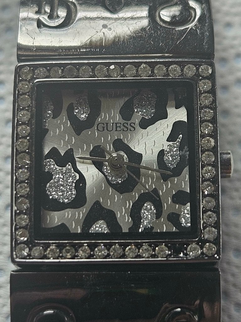 Montre GUESS Celebrating 20 Years – No 2088 – Quartz, Enlèvement ou Envoi