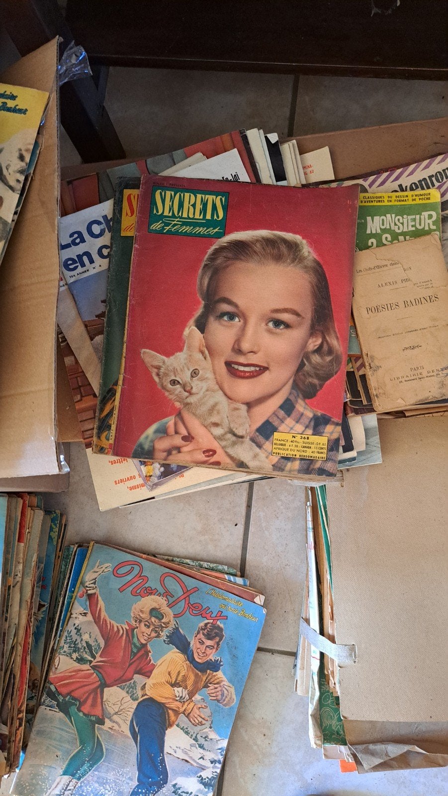 ancienne revue magazine secrets de femme, Enlèvement ou Envoi, Journal ou Magazine