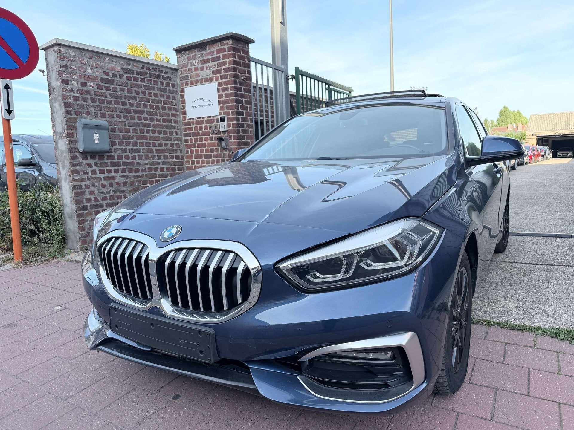 BMW 118 1.5 I EDITION AUTOMAAT | CAR PLAY | CAMERA | PANO DA, Achat, Euro 6, Entreprise, Entretenue par le concessionnaire