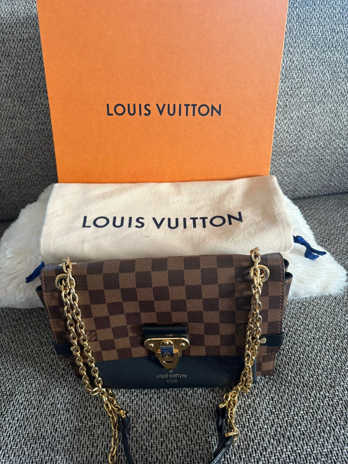 Officiële Louis Vuitton schouderhandtas, Ophalen of Verzenden, Zo goed als nieuw