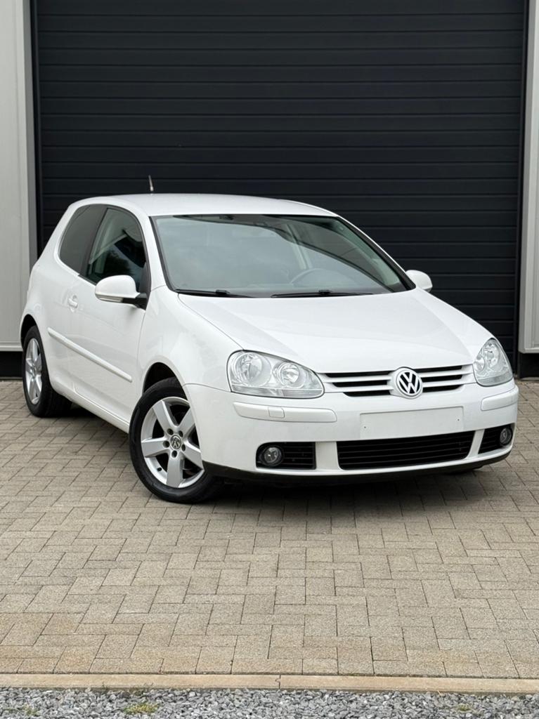 Volkswagen Golf 5 1.6 Essence Édition UNITED, Achat, Entreprise, Boîte manuelle, Golf