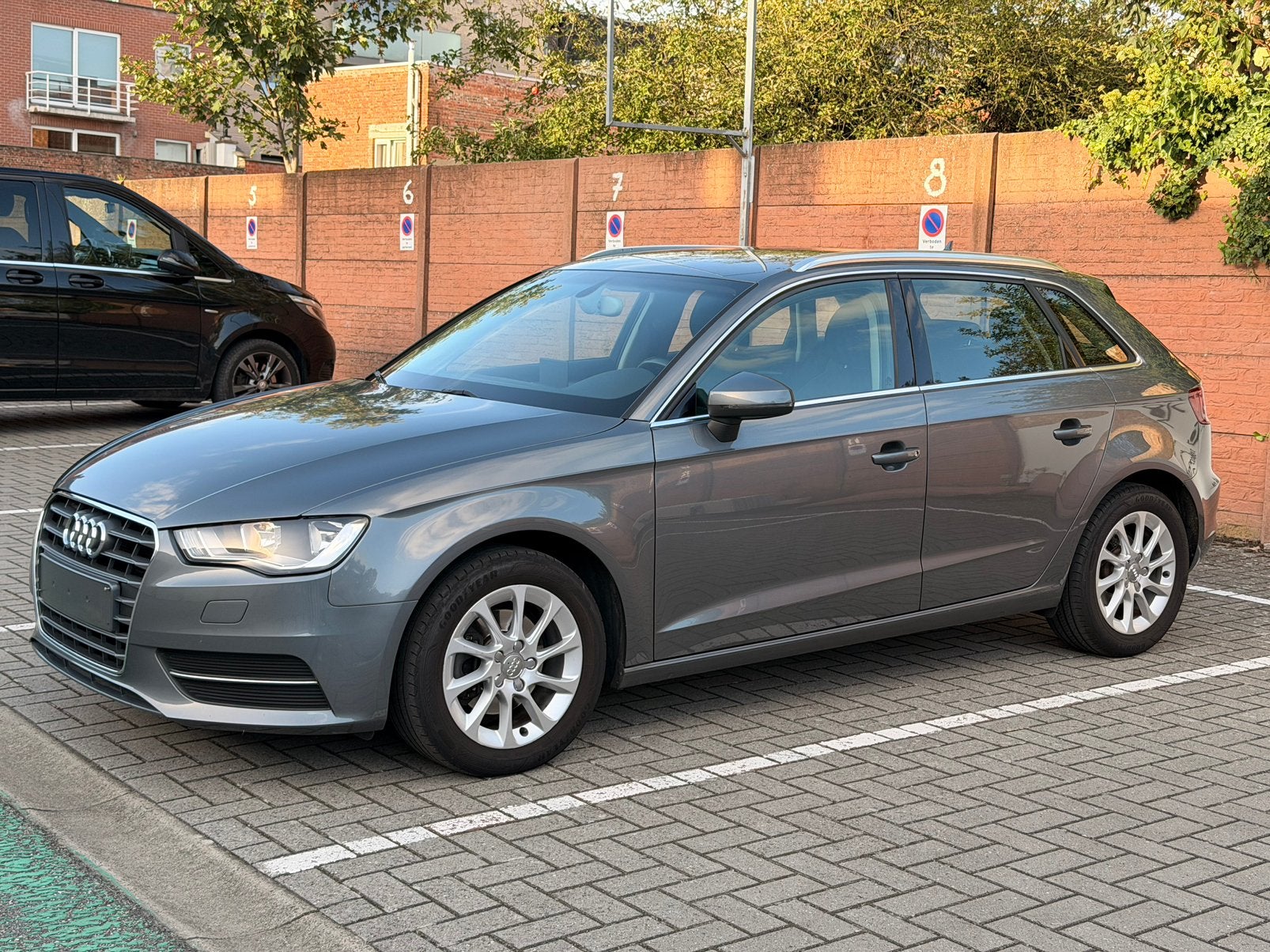 Audi A3 Sportback 1.2 TFSI - Navi - PDC V+A - 105 ch - M2014, Autos, 1197 cm³, Achat, Noir, 5 portes