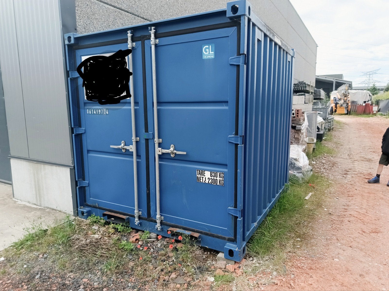 8ft container, Ophalen