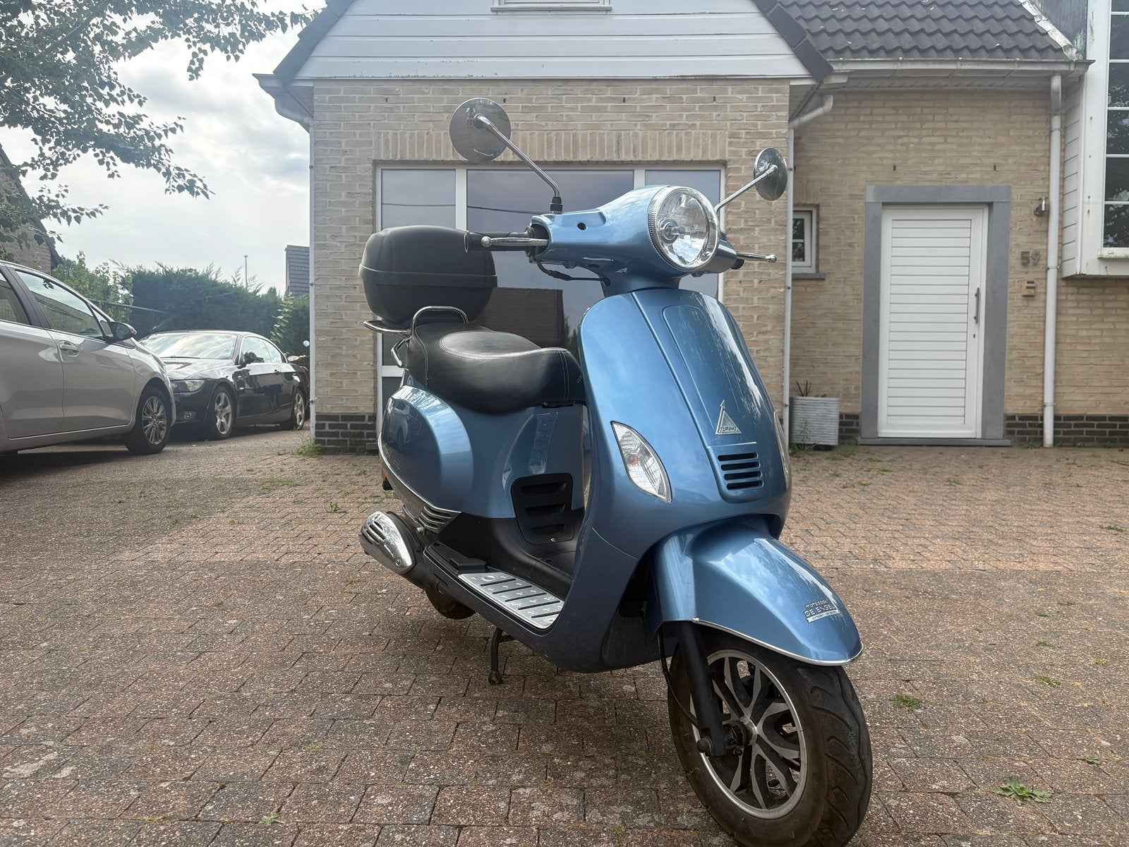 Trottinette Vespa Look | 1137 km ! | Parfait état !, Vélos & Vélomoteurs, Scooters | Marques Autre, Comme neuf, Classe B (45 km/h)