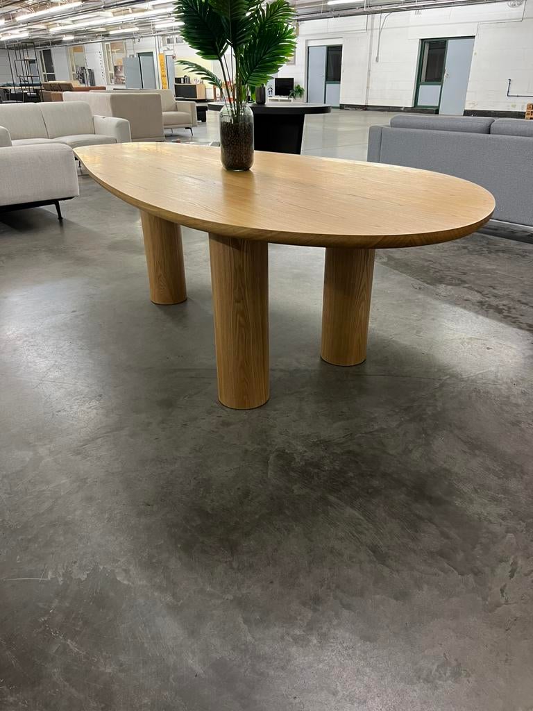 Organische eettafel – vol hout – topkwaliteit – nieuw, Ophalen of Verzenden, Zo goed als nieuw, Ovaal