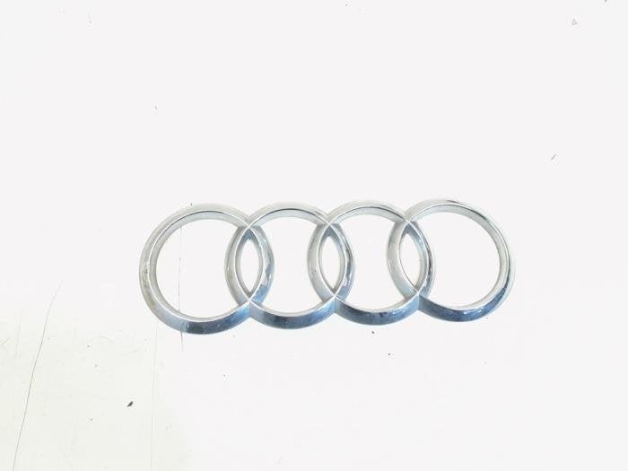 Emblème d'un Audi A3, -, 3 mois de garantie, Audi, Utilisé