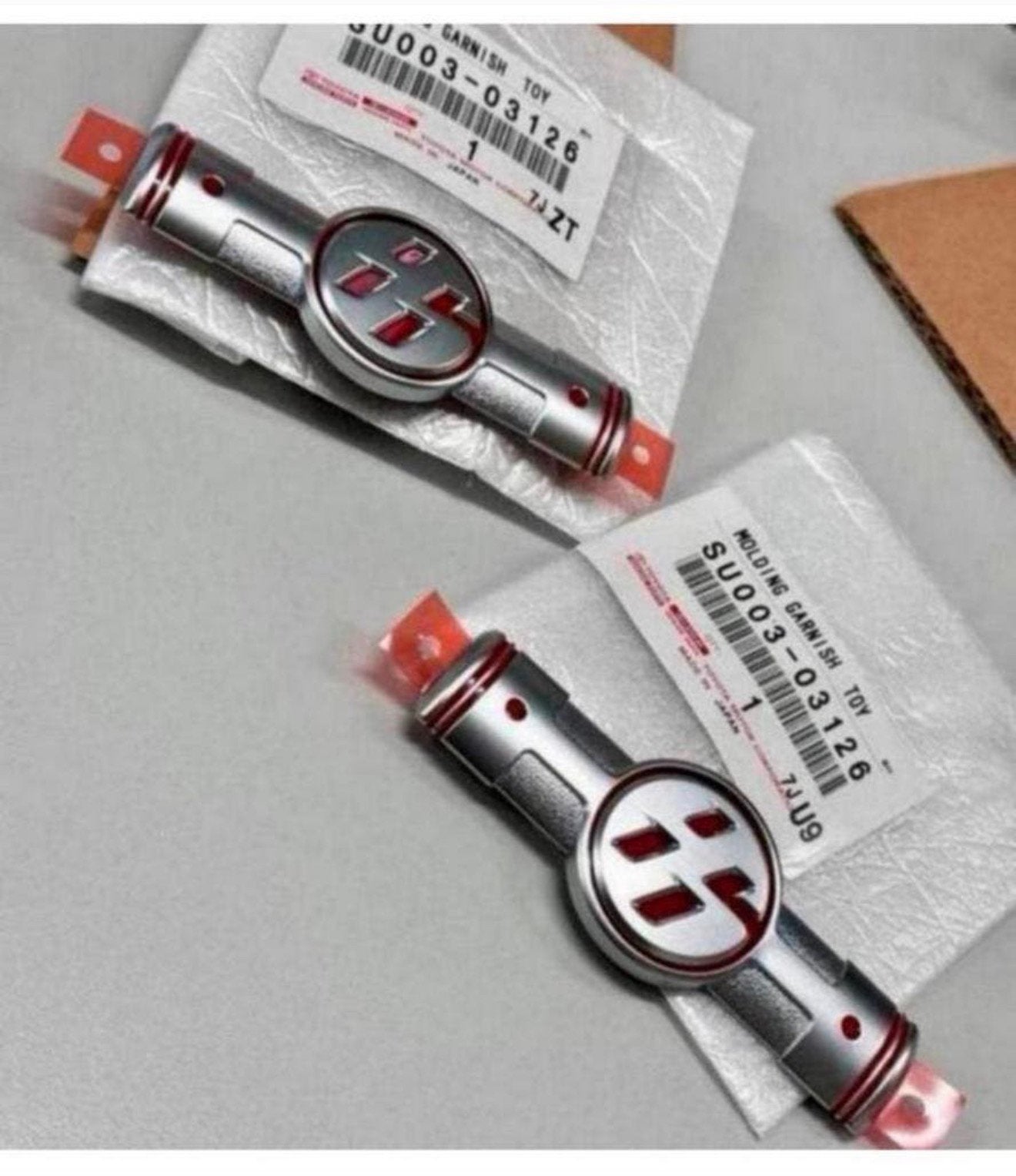 Set 2 origineel Toyota badge embleem GT-86 GT86 SU003-03126, Ophalen of Verzenden